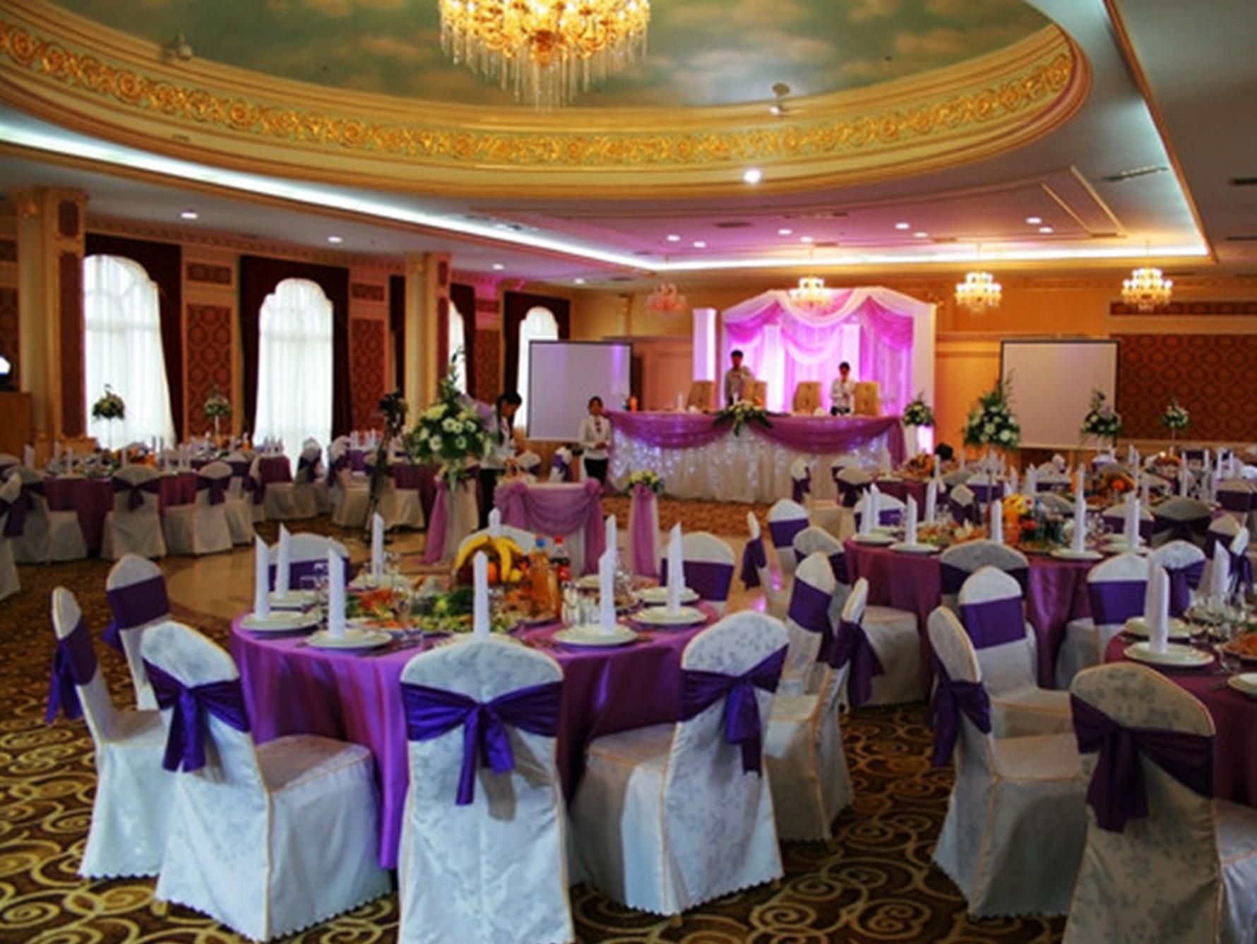 Grand Aiser Hotel Almaty Exterior foto